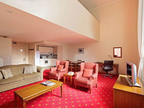 Grand Hotel Melbourne - Accommodation Burleigh 38