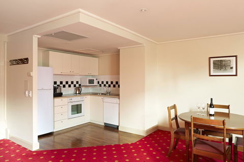 Grand Hotel Melbourne - Accommodation Burleigh 27