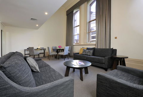 Grand Hotel Melbourne - Accommodation Burleigh 17