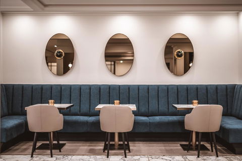 The Savoy Hotel On Little Collins Melbourne - Accommodation Burleigh 4
