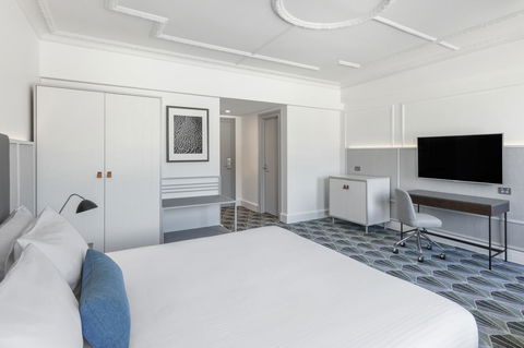 The Savoy Hotel On Little Collins Melbourne - Accommodation Burleigh 15