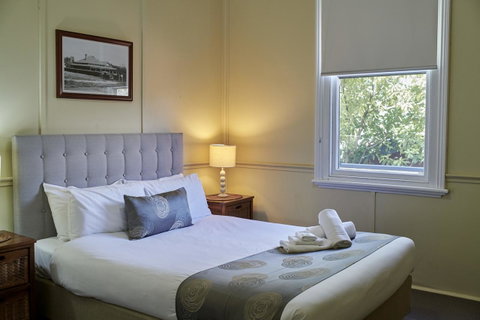Amaroo Park - Accommodation Burleigh 27