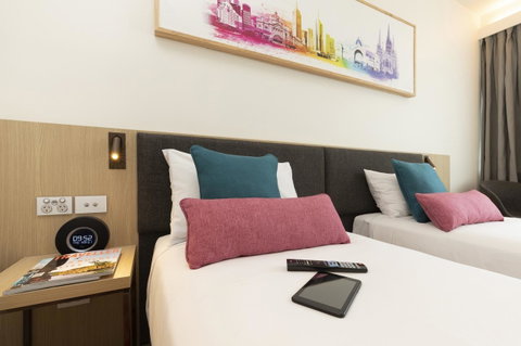 Ibis Melbourne Central - Accommodation Burleigh 7