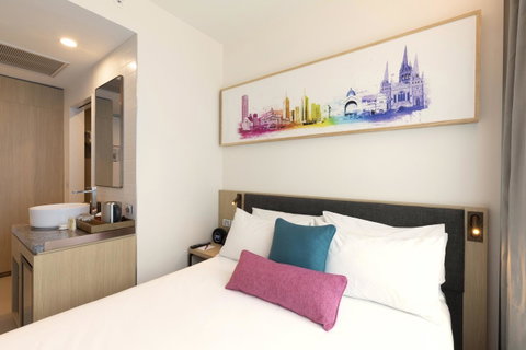 Ibis Melbourne Central - Accommodation Burleigh 5