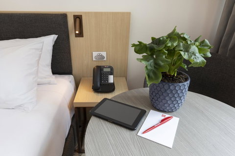 Ibis Melbourne Central - Accommodation Burleigh 8