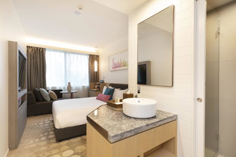 Ibis Melbourne Central - Accommodation Burleigh 43