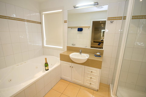 Anchorage Motel & Villas Lorne - Accommodation Burleigh 23