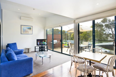 Anchorage Motel & Villas Lorne - Accommodation Burleigh 0