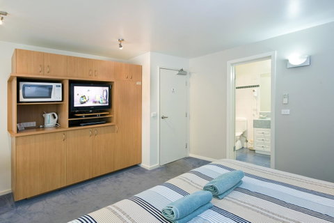 Anchorage Motel & Villas Lorne - Accommodation Burleigh 10