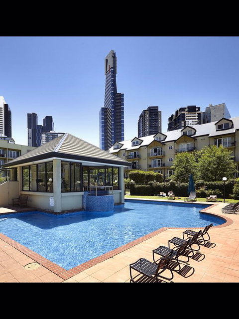 Melbourne Luxury Paradise - Accommodation Burleigh 12