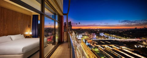 DoubleTree By Hilton Melbourne - Accommodation Burleigh 19