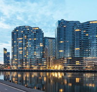 Winston Apartments Docklands - Accommodation Burleigh