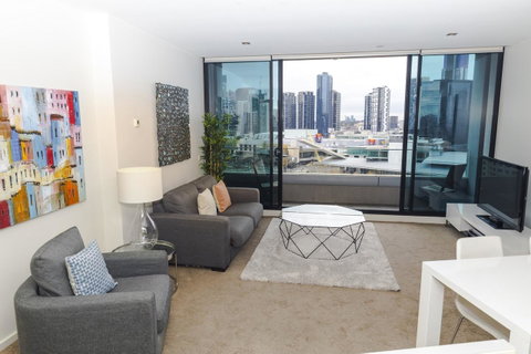 Waterfront Melbourne Apartments - Accommodation Burleigh 44