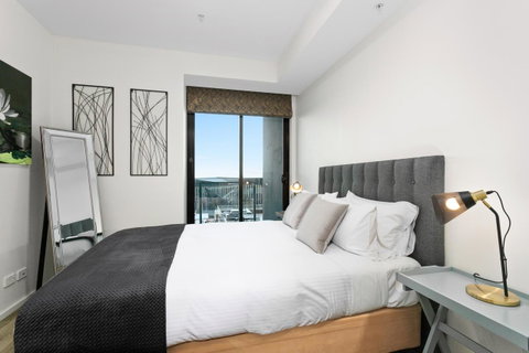 Waterfront Melbourne Apartments - Accommodation Burleigh 12