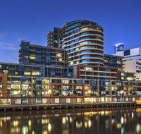 Waterfront Melbourne Apartments - Accommodation Burleigh