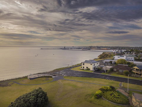 Clifftop Apartments Portland Vic - Accommodation Burleigh 3