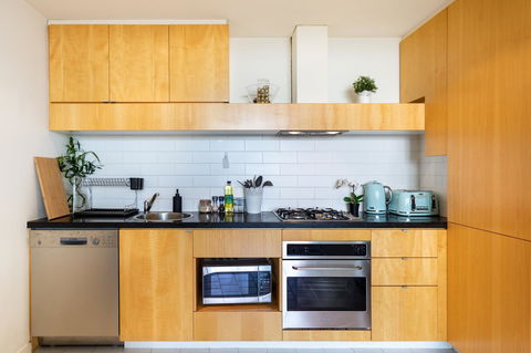 La Maison - Great View, Free Parking, Pool, Gym, Perfectly Located 2BR Apartment - Accommodation Burleigh 10