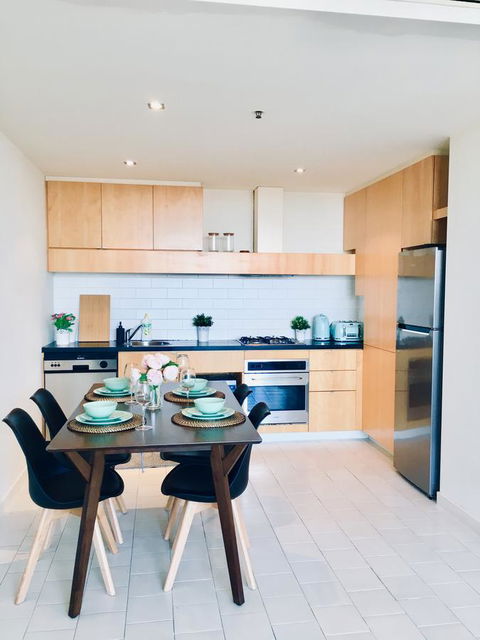 La Maison - Great View, Free Parking, Pool, Gym, Perfectly Located 2BR Apartment - Accommodation Burleigh 20