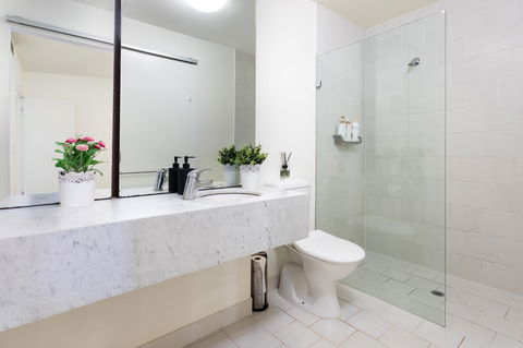 La Maison - Great View, Free Parking, Pool, Gym, Perfectly Located 2BR Apartment - Accommodation Burleigh 18