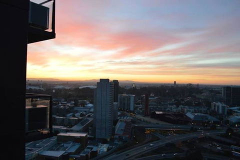 3BR Apartment At Victoria Tower Southbank - Accommodation Burleigh 20