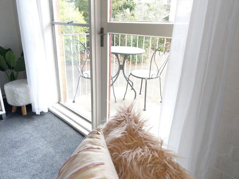 North Melbourne Retreat - Accommodation Burleigh 14
