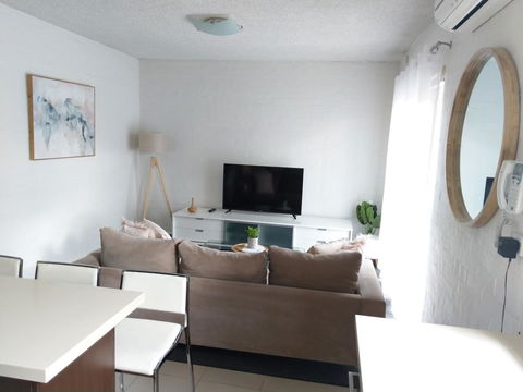 North Melbourne Retreat - Accommodation Burleigh 5