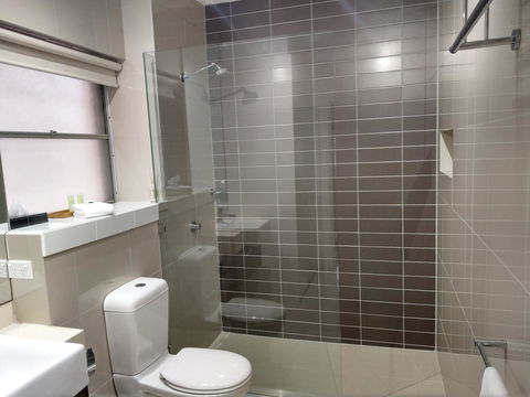 North Melbourne Retreat - Accommodation Burleigh 9