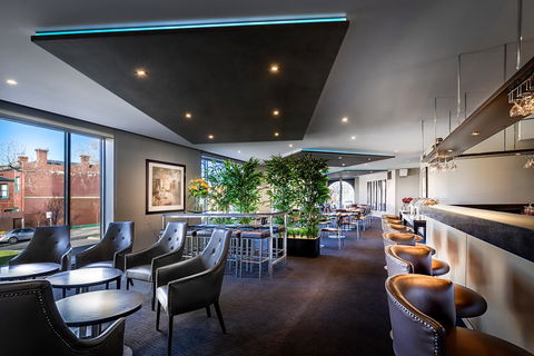 BEST WESTERN PLUS Travel Inn - Accommodation Burleigh 8