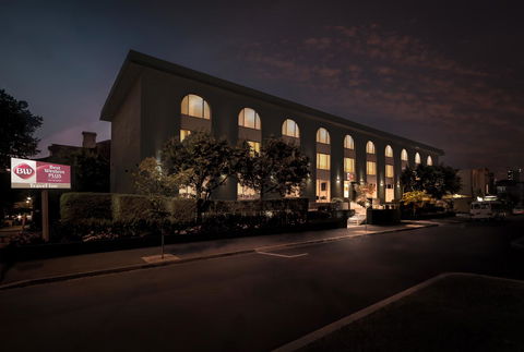 BEST WESTERN PLUS Travel Inn - Accommodation Burleigh 11