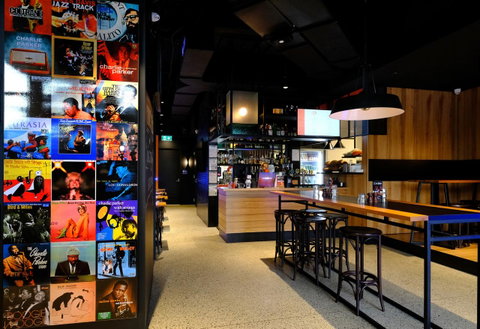 The Jazz Corner Hotel Melbourne - Accommodation Burleigh 36
