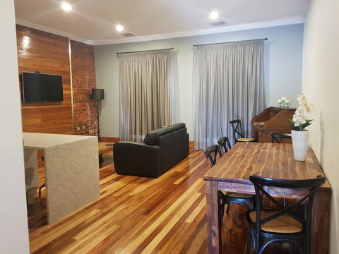 Sublime Spa Apartments - Accommodation Burleigh 4