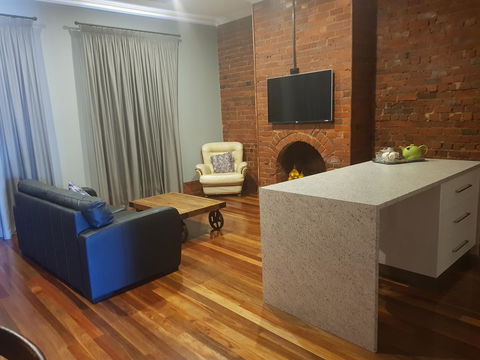 Sublime Spa Apartments - Accommodation Burleigh 12