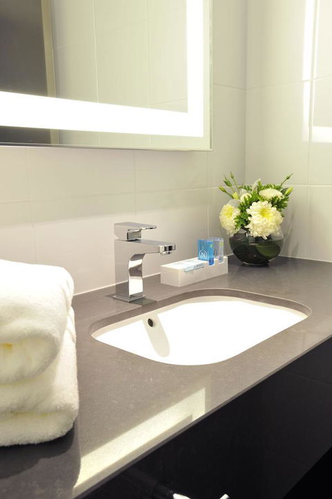 Novotel Melbourne On Collins - Accommodation Burleigh 37