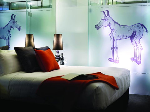 The Cullen Melbourne - Art Series - Accommodation Burleigh 31