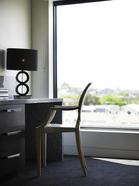 The Cullen Melbourne - Art Series - Accommodation Burleigh 2