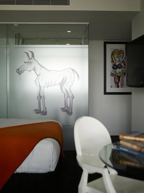 The Cullen Melbourne - Art Series - Accommodation Burleigh 9
