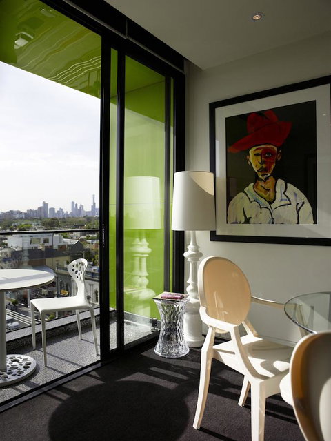 The Cullen Melbourne - Art Series - Accommodation Burleigh 5