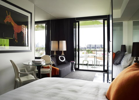 The Cullen Melbourne - Art Series - Accommodation Burleigh 27