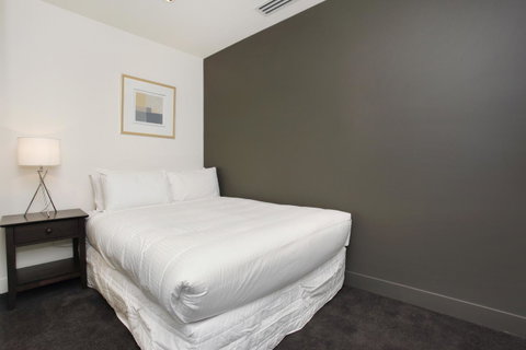 Corporate Keys - Freshwater Place - Accommodation Burleigh 25