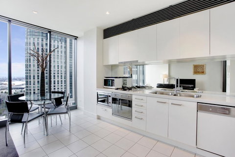 Corporate Keys - Freshwater Place - Accommodation Burleigh 9