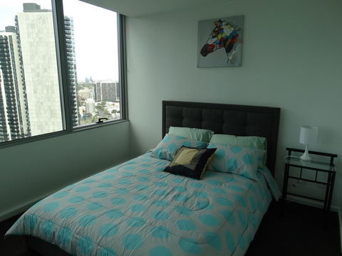 Cloud9 Luxury Apartments - Accommodation Burleigh 6