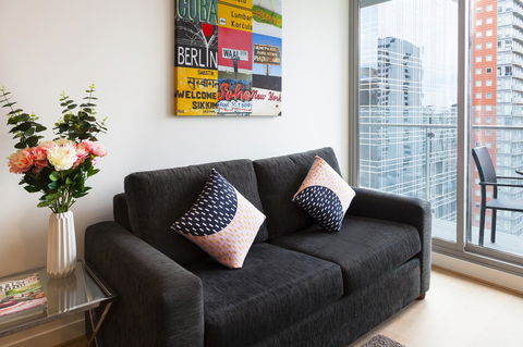 AKOM Melbourne - Accommodation Burleigh 33