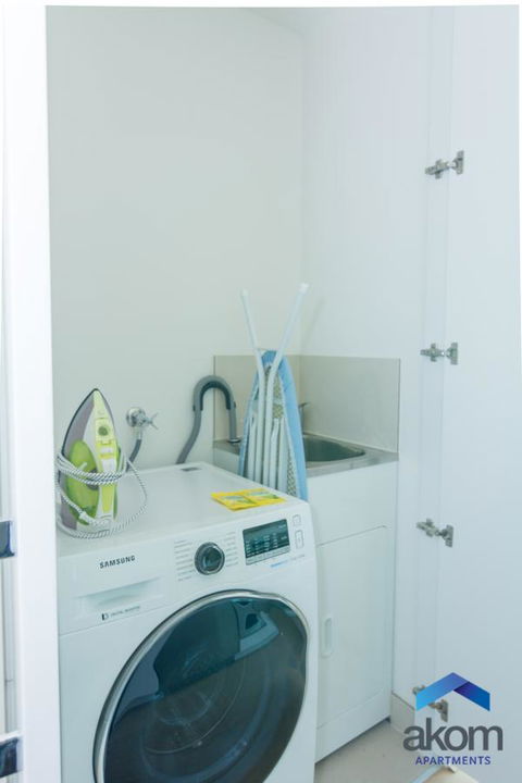AKOM Melbourne - Accommodation Burleigh 1