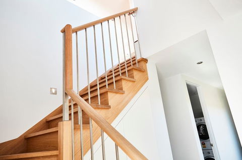 Richmond Â· 3 Level Architecturally Designed Richmond House - Accommodation Burleigh 12