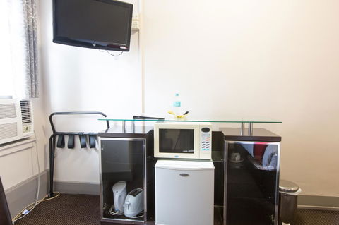 City Square Motel - Accommodation Burleigh 3