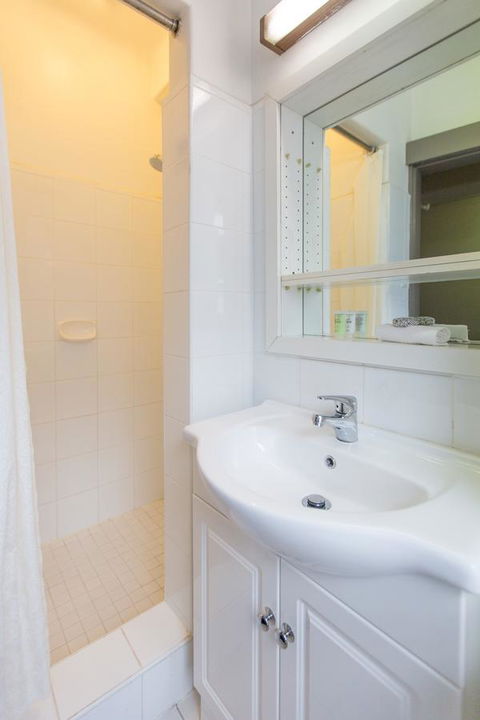 City Square Motel - Accommodation Burleigh 6