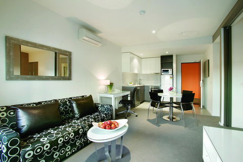 Punthill Oakleigh - Accommodation Burleigh 3