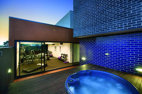 Punthill Oakleigh - Accommodation Burleigh 7