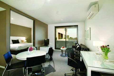 Punthill Oakleigh - Accommodation Burleigh 0