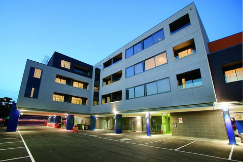 Punthill Oakleigh - Accommodation Burleigh 1